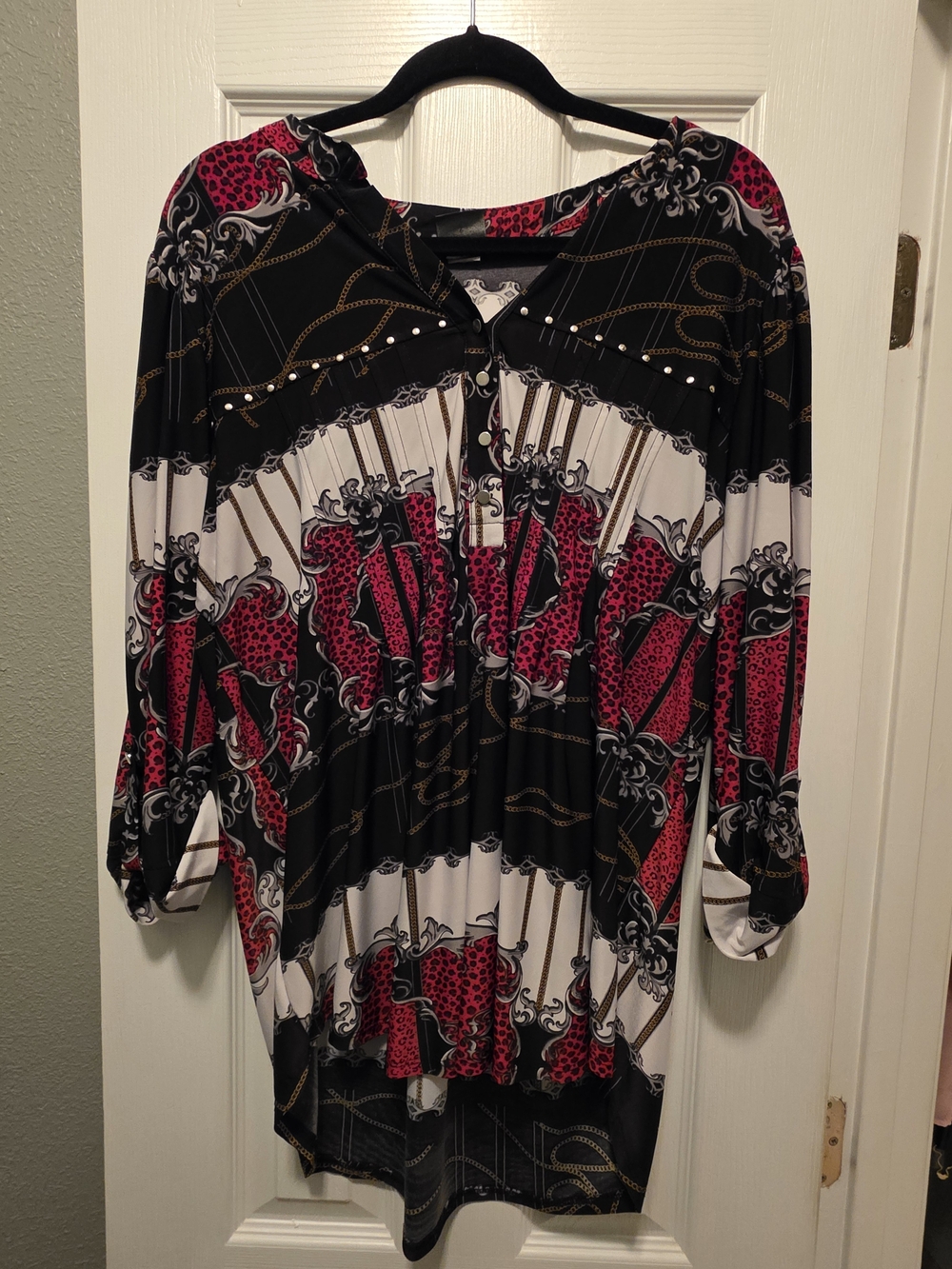 Women's Printed V-Neck Tunic in Black, White & Red